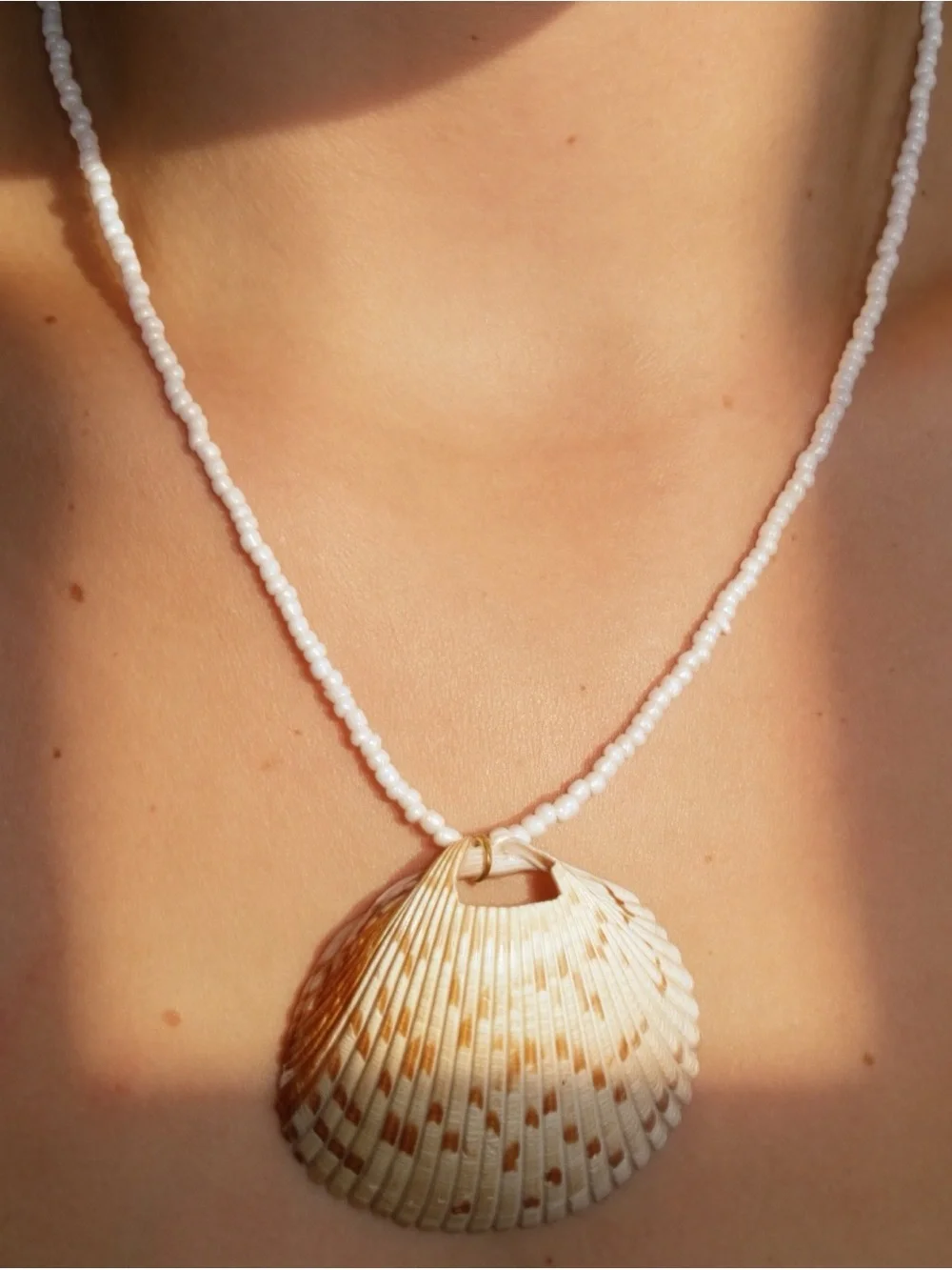 White Beaded Shell Pendant Necklace - Beach Chic